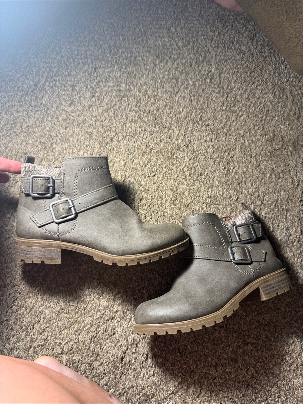 wonder nation Gray Buckle Ankle Boots for Kids